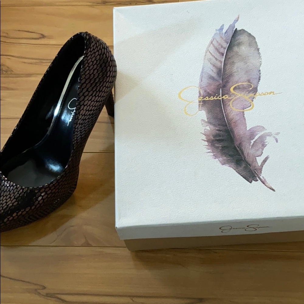 Jessica Simpson heels